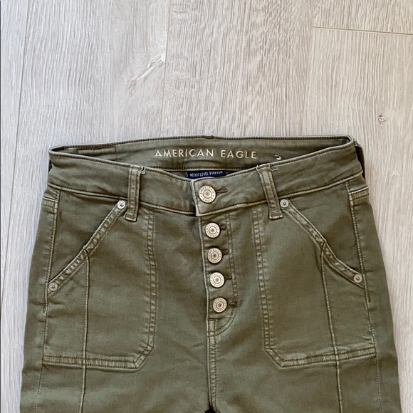 American Eagle Button Up Green Pant - Picture 2 of 2